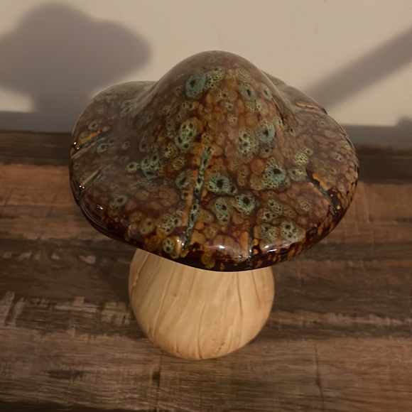 Ceramic mushroom decor - Picture 2 of 2